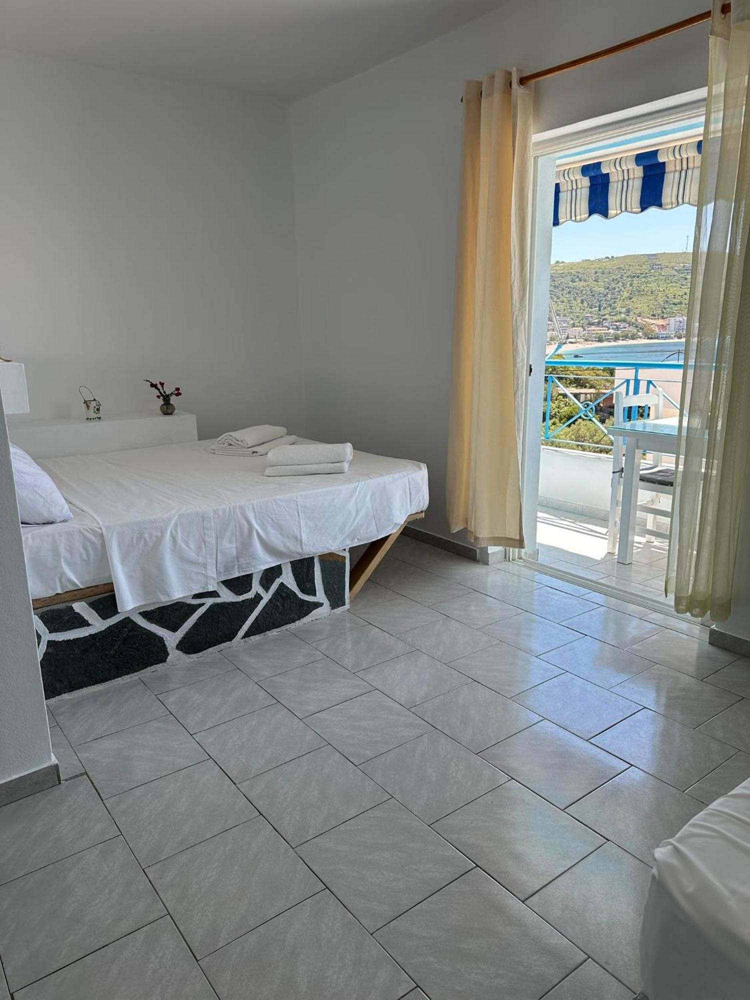 In Himaras Heart Hotel Екстериор снимка