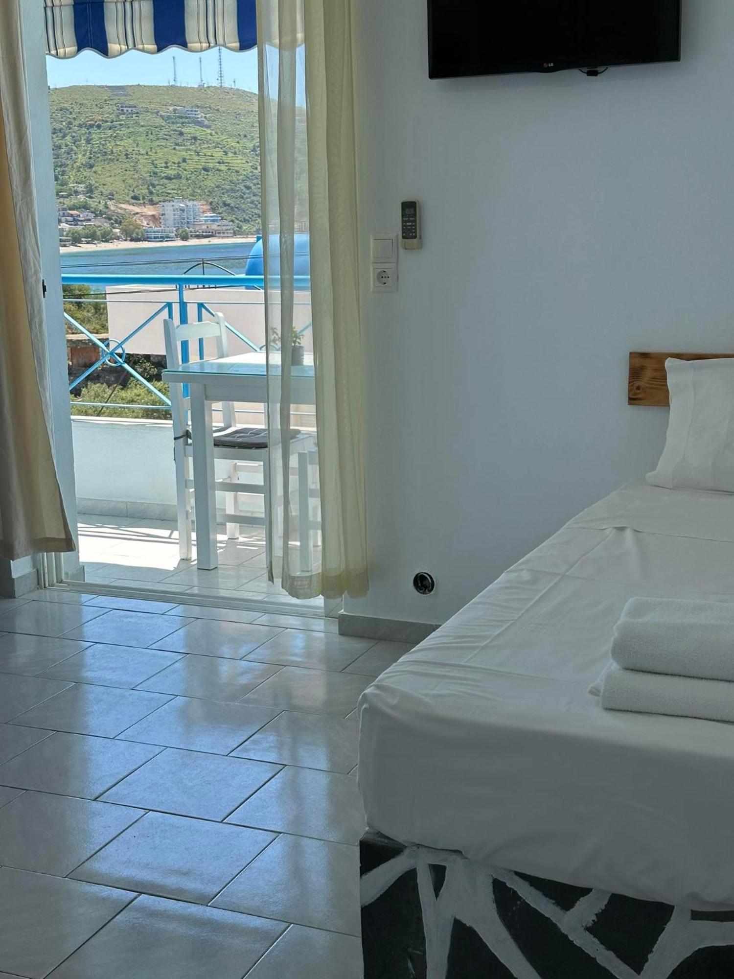 In Himaras Heart Hotel Екстериор снимка